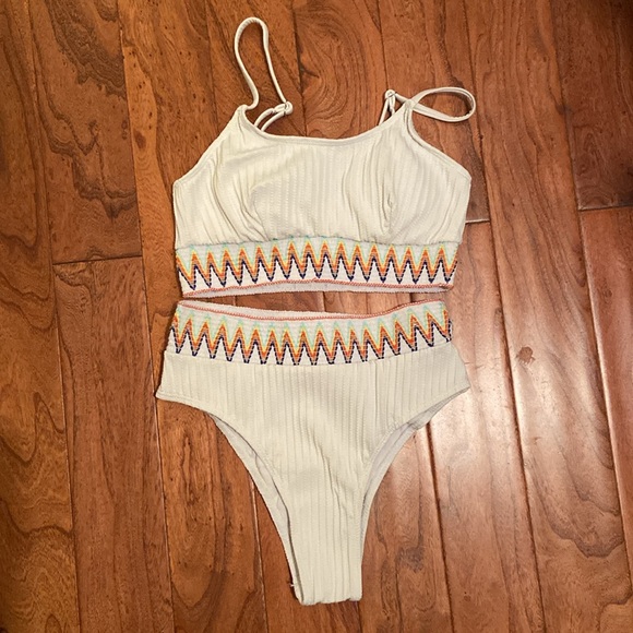 2 shein high waisted bikinis - Picture 3 of 4